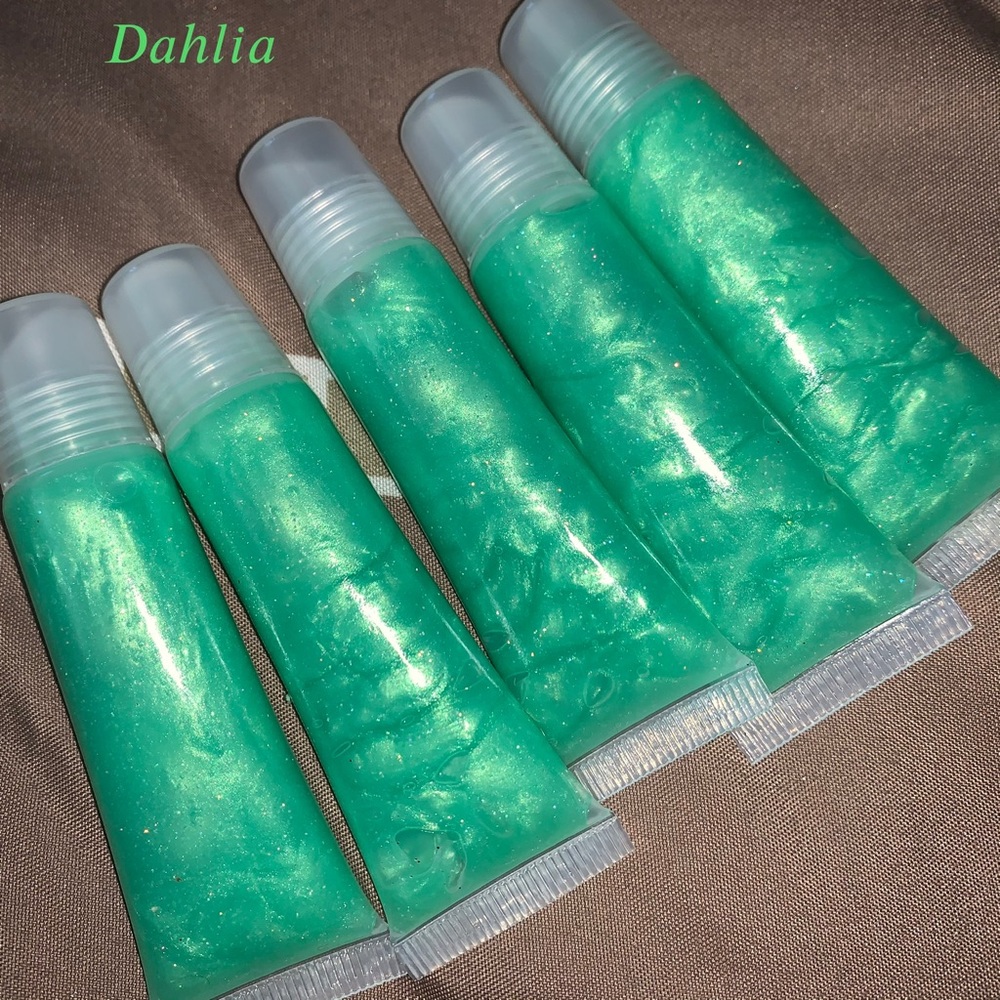 Dahlia lip gloss